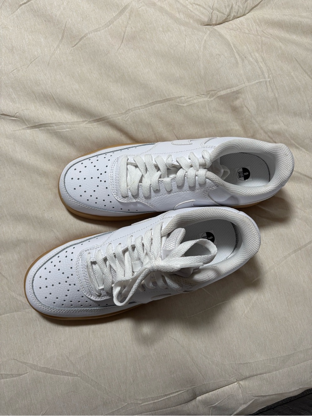 Nike White Leather Low-Top Sneakers with Gum Sole - Picture 6 of 7